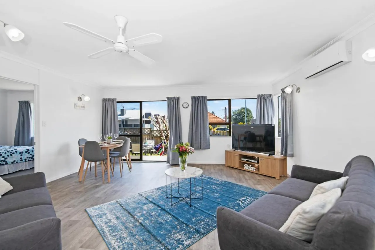Mt Beach Retreat - Mt Maunganui Holiday Home Mount Maunganui
